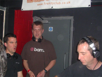 DJ Wilma, Nick 12 Inch, and Cheeky Scott mash it up